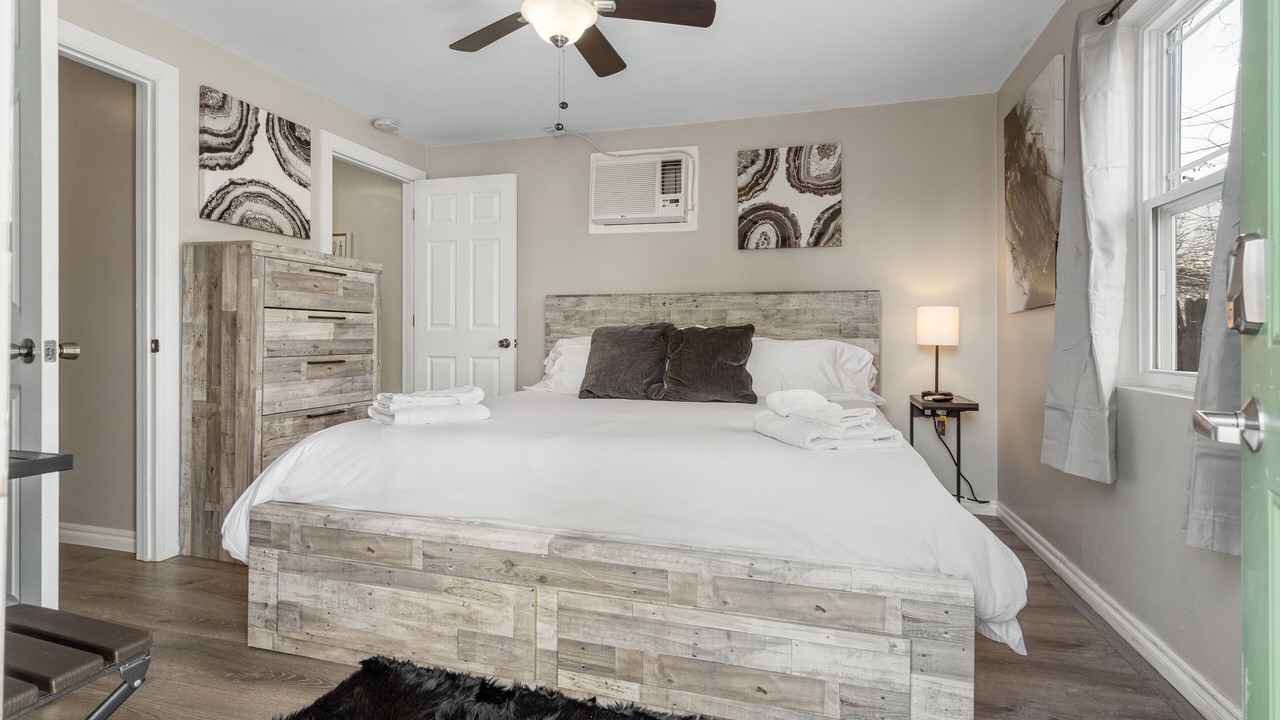 Photo of Bedroom in Turner Park