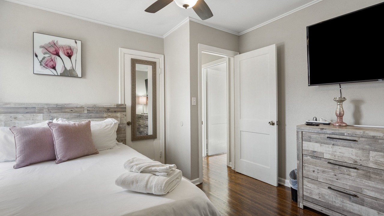 Photo of Bedroom in Turner Park
