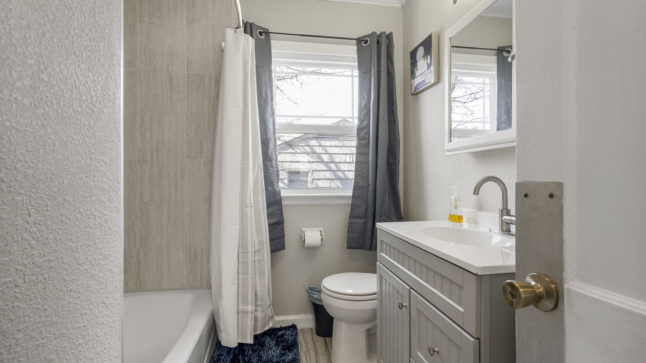 Photo of Bathroom in Turner Park