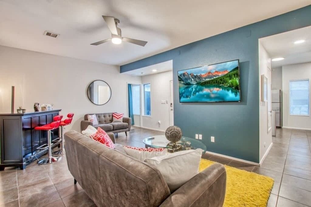 Photo of Livingroom in Biggs Field