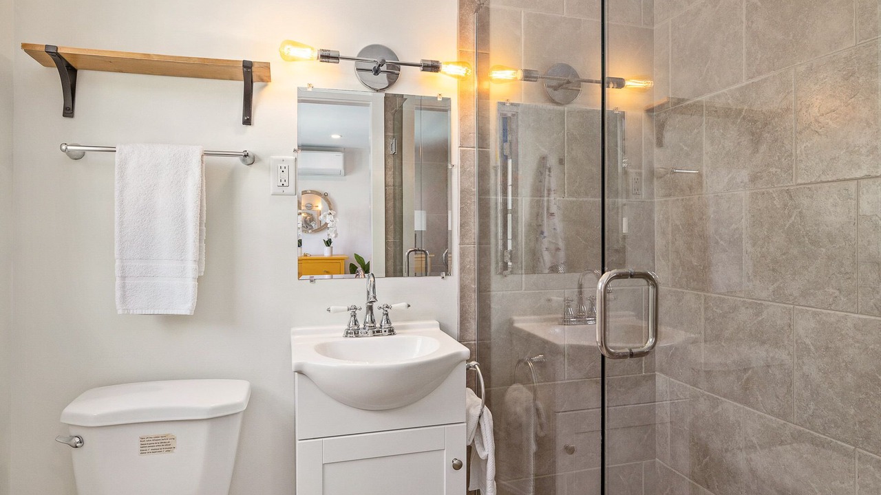 Photo of Bathroom in Ogunquit