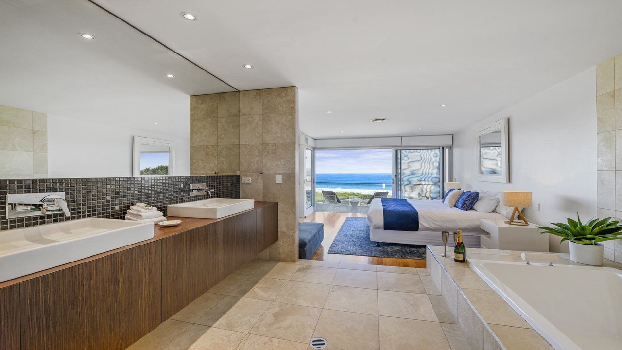Photo of Bathroom in Sapphire Beach