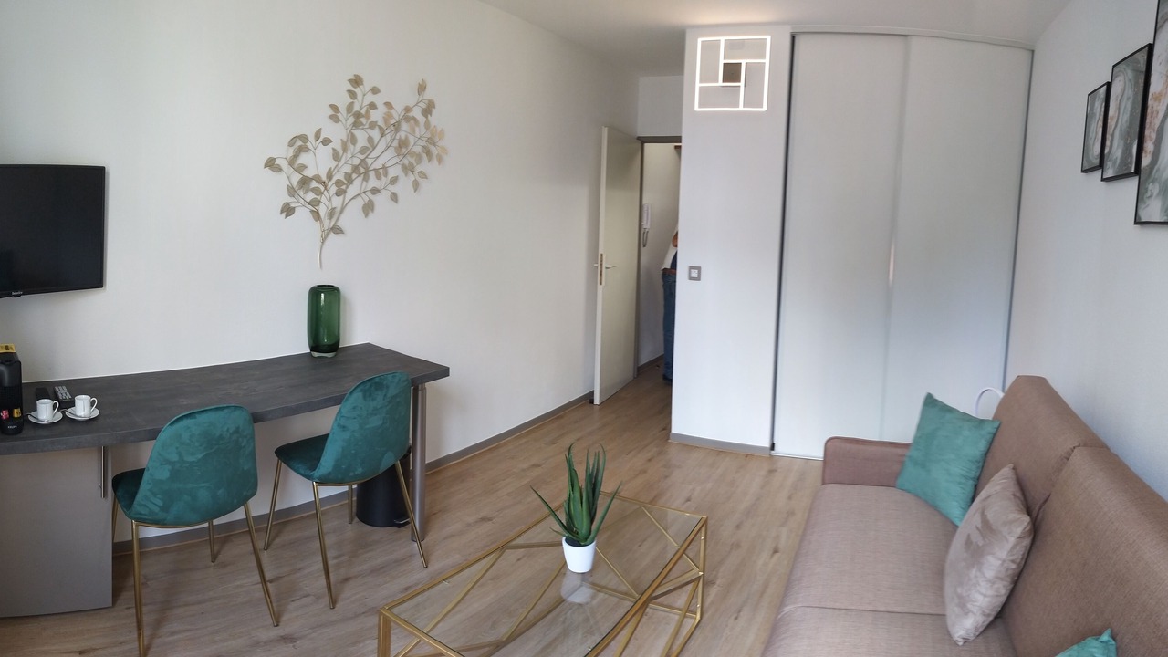 Photo of Livingroom in Lyon City Centre