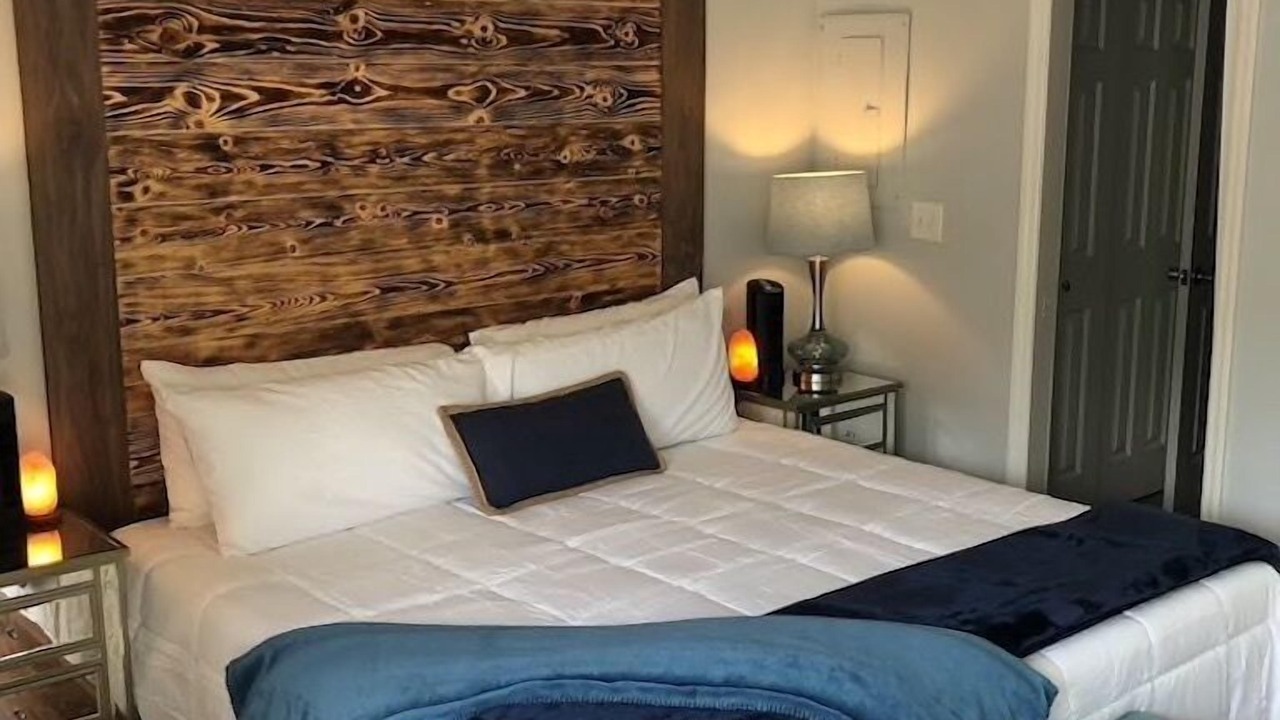 Photo of Bedroom in Academy Square