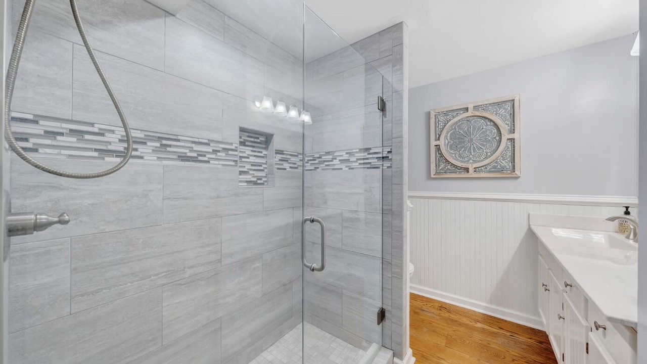 Photo of Bathroom in Huddleston