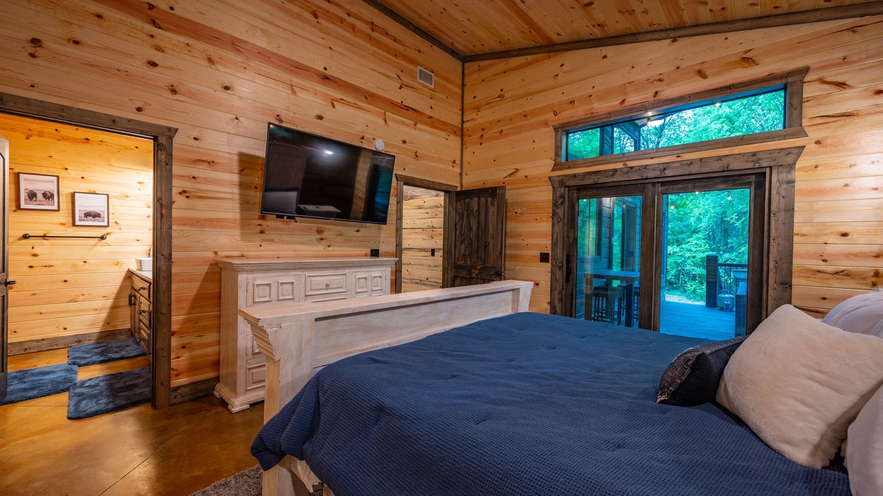 Photo of Bedroom in Broken Bow