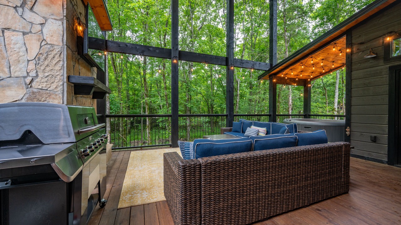 Photo of Patio Balcony in Broken Bow