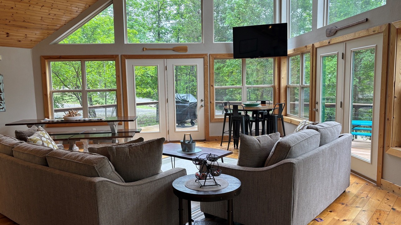 Photo of Livingroom in Cassville