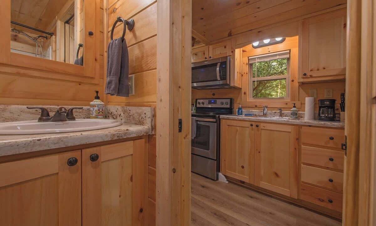 Photo of Kitchen in Lookout Valley Neighborhood Association
