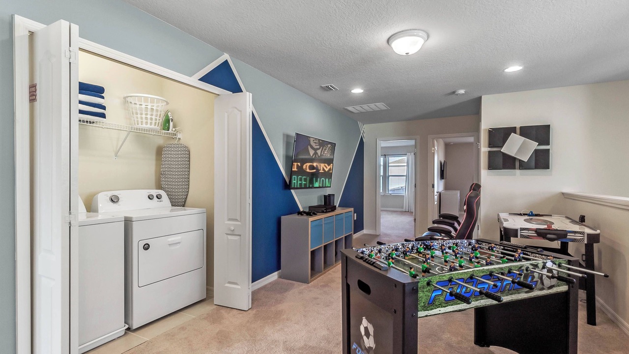 Photo of Bedroom in Bay Lake