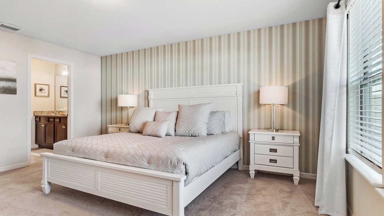Photo of Bedroom in Bay Lake