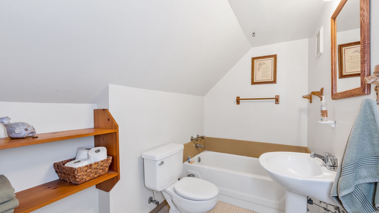 Photo of Bathroom in Ozark