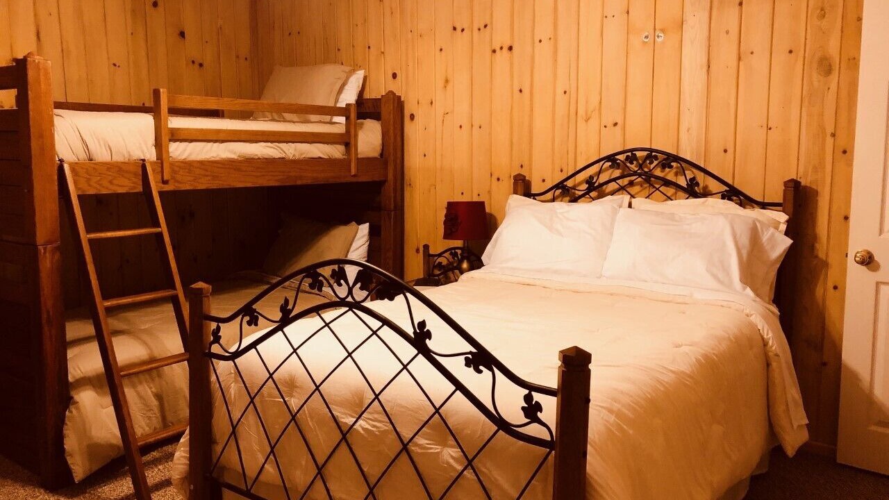 Photo of Bedroom in Rabun Gap