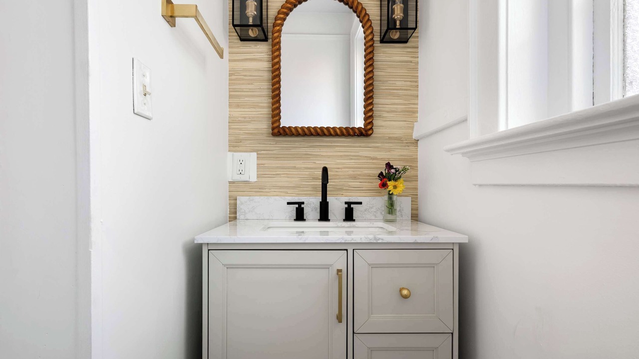 Photo of Bathroom in Charleston Historic District