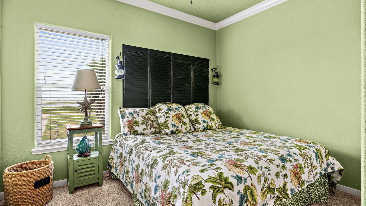 Photo of Bedroom in Surfside Beach