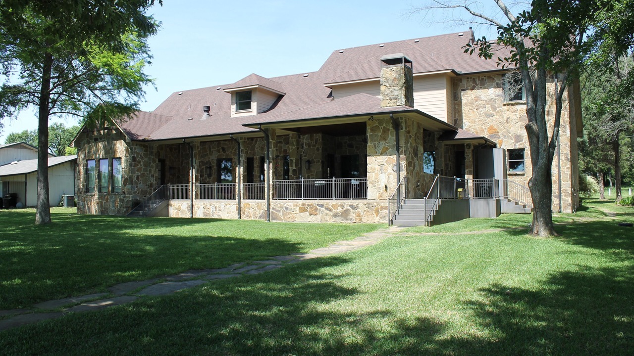 Photo of Outdoor in Enchanted Oaks