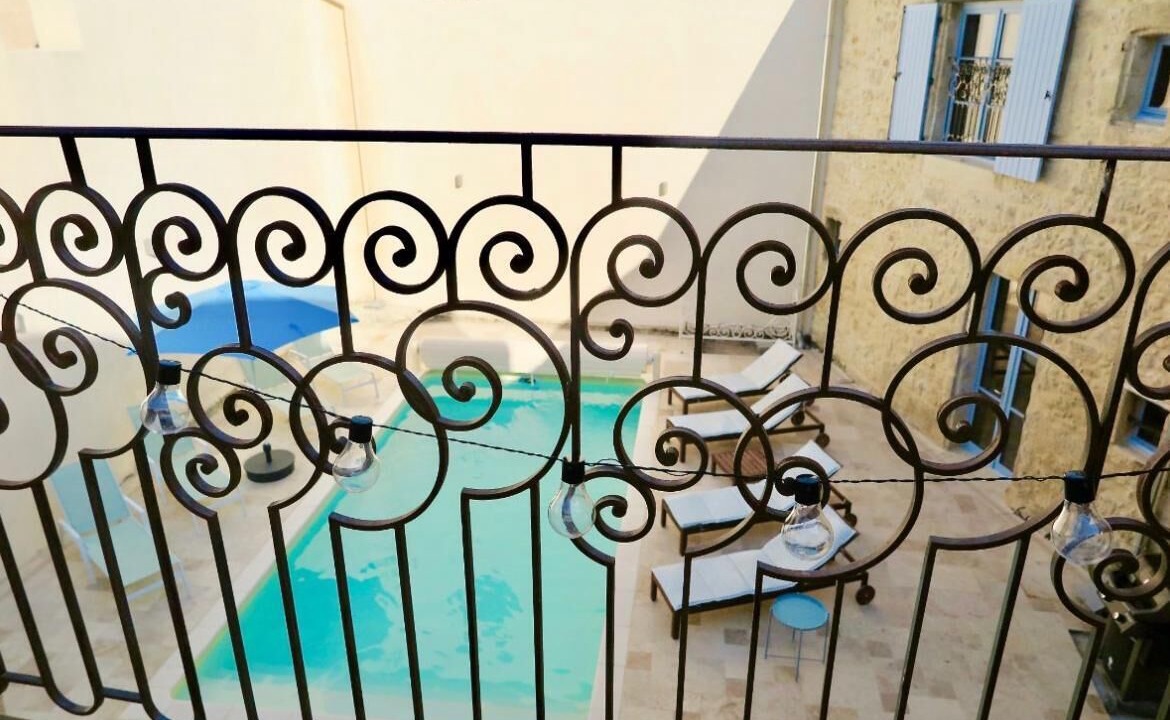 Photo of Patio Balcony in Saint-Genies-de-Fontedit