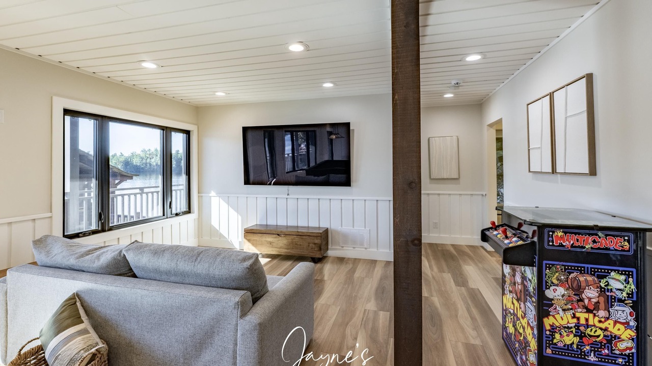 Photo of Bedroom in Rosseau