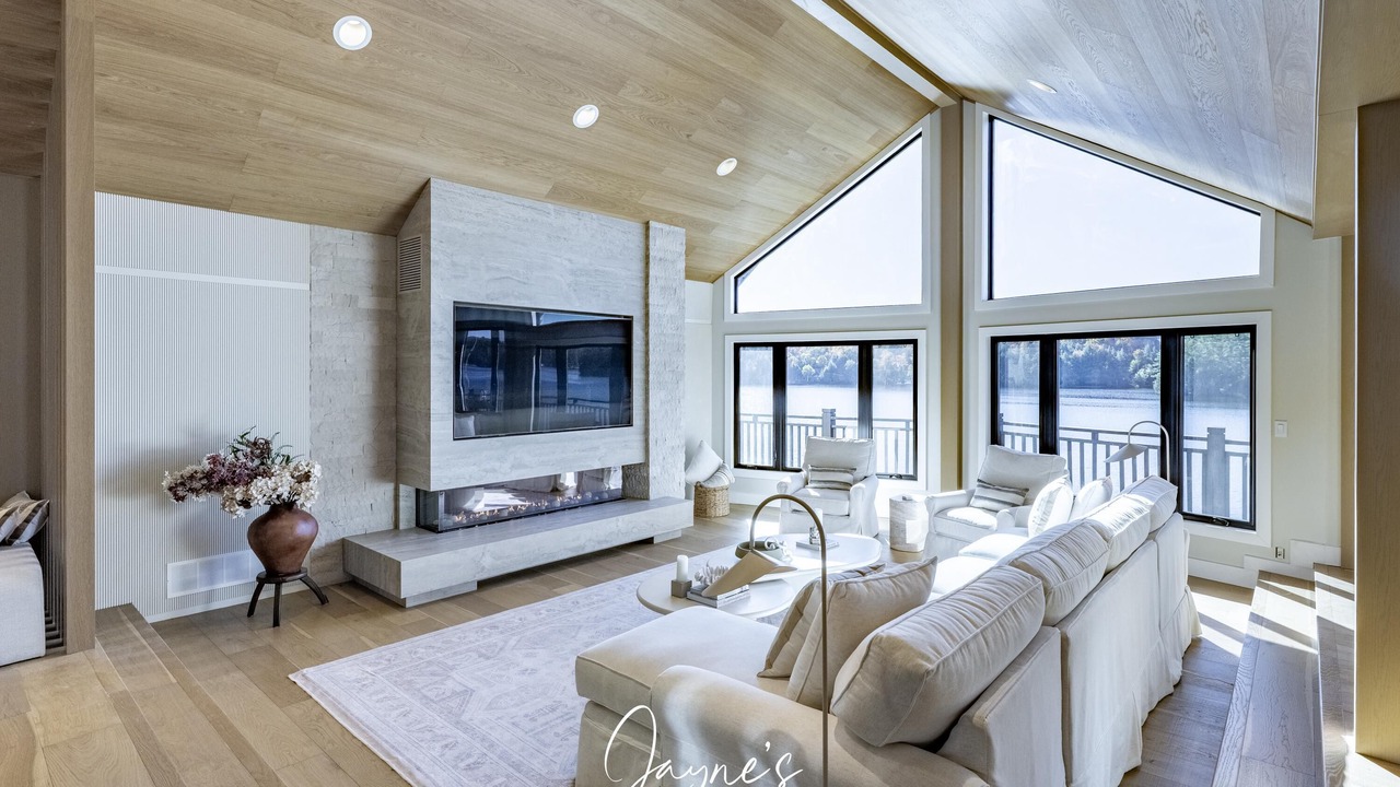 Photo of Bedroom in Rosseau