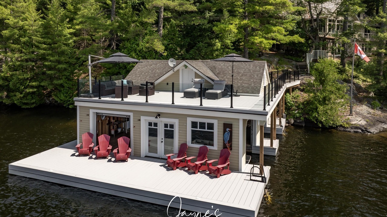 Photo of Others in Rosseau