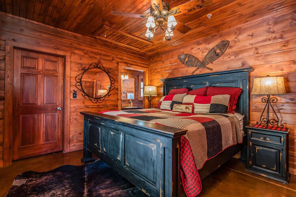 Photo of Bedroom in Branson Cedars