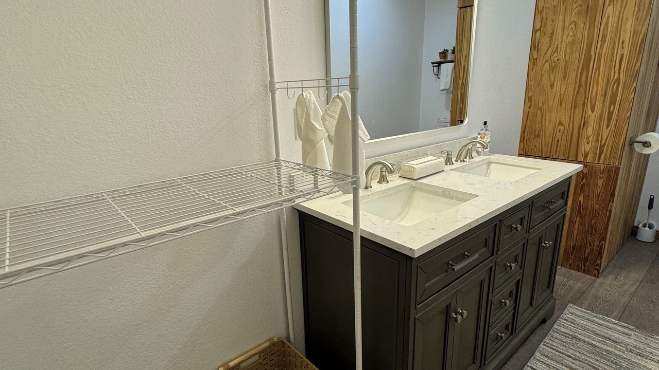 Photo of Bathroom in Schulenburg