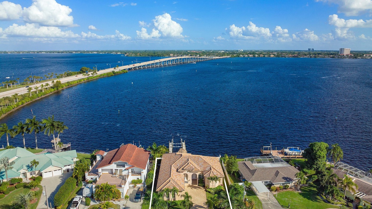 Photo of Outdoor in Caloosahatchee