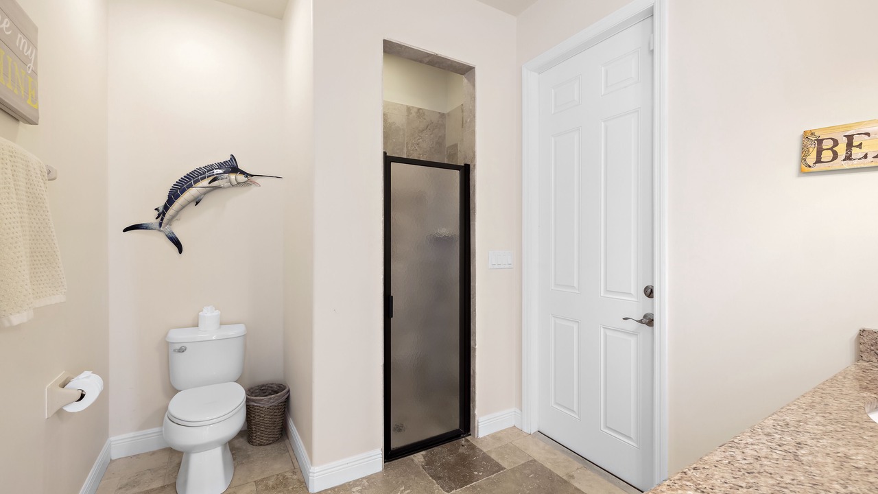 Photo of Bathroom in Caloosahatchee