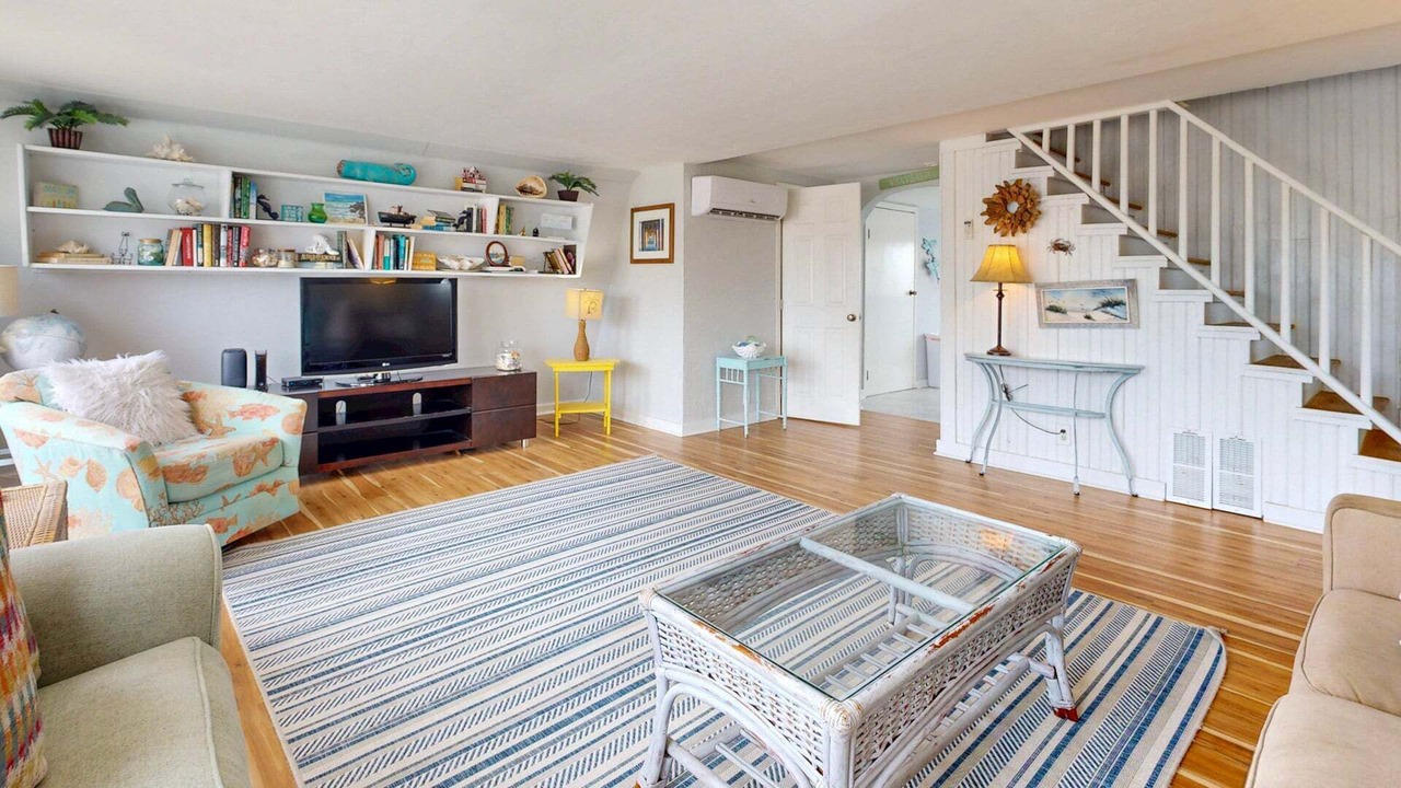 Photo of Livingroom in Leeward Sands