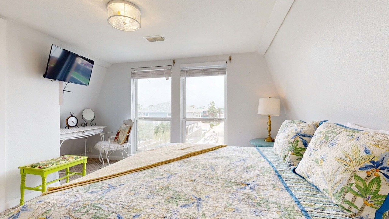 Photo of Bedroom in Leeward Sands