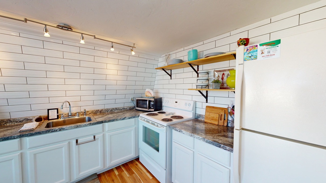 Photo of Kitchen in Leeward Sands
