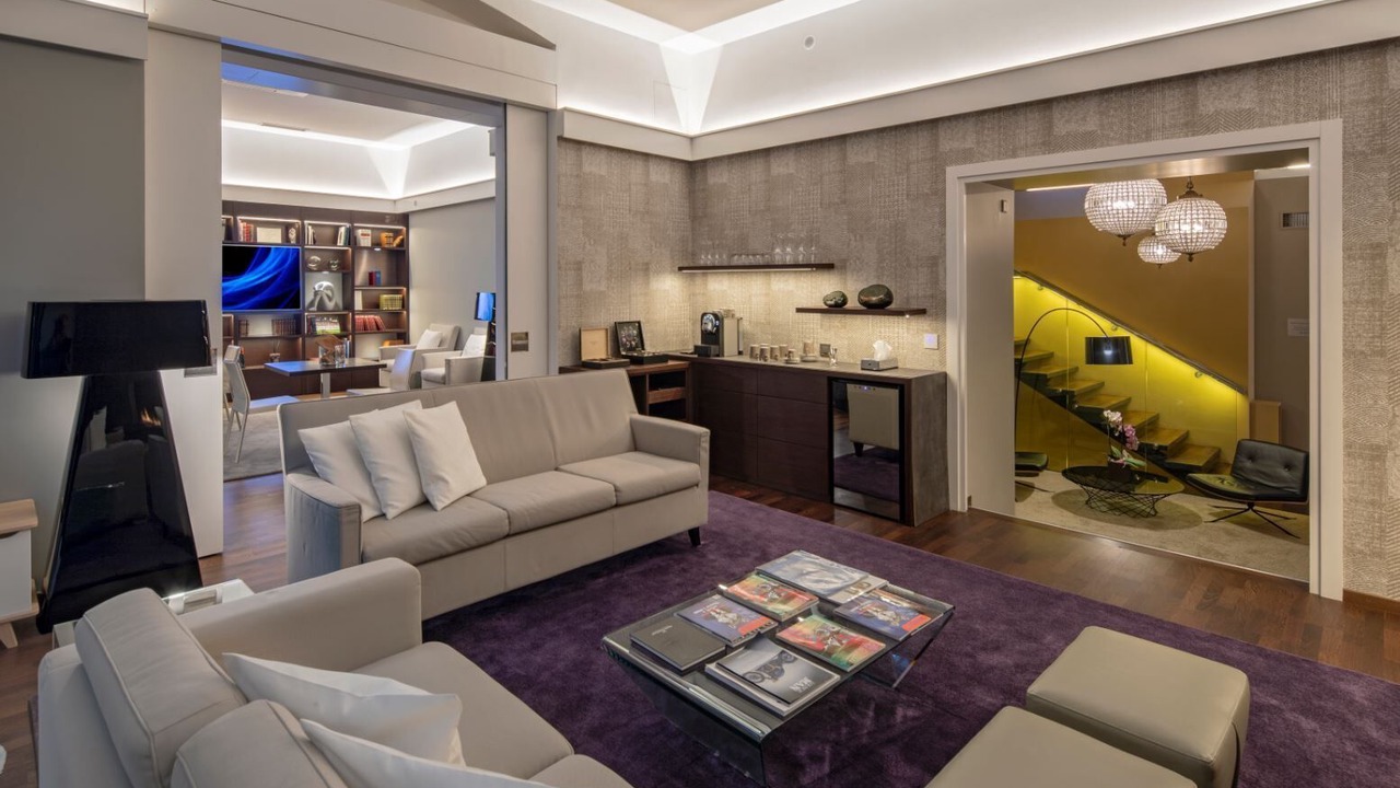 Photo of Livingroom in Downtown Geneva