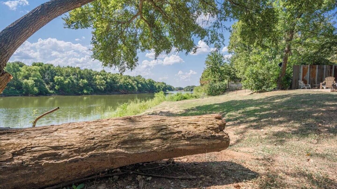 Photo of Others in Waco
