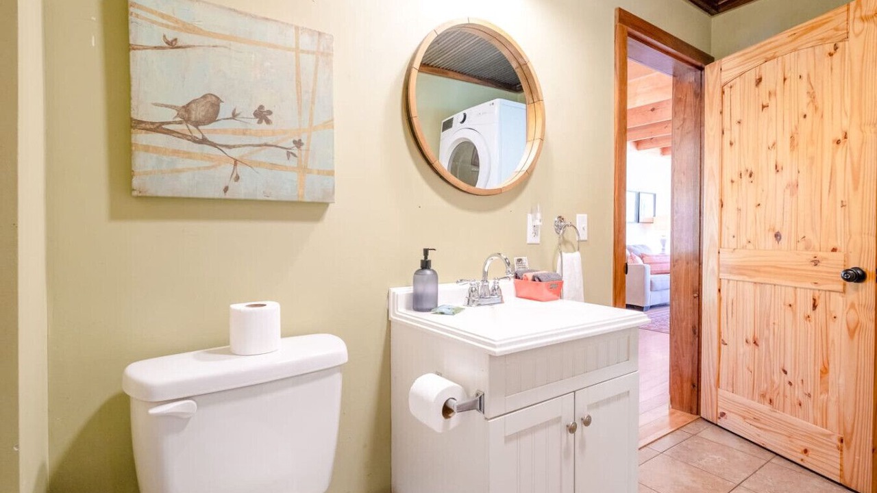 Photo of Bathroom in Newnata