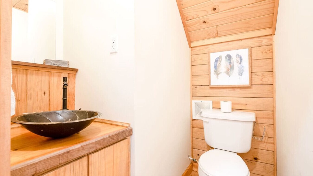 Photo of Bathroom in Newnata