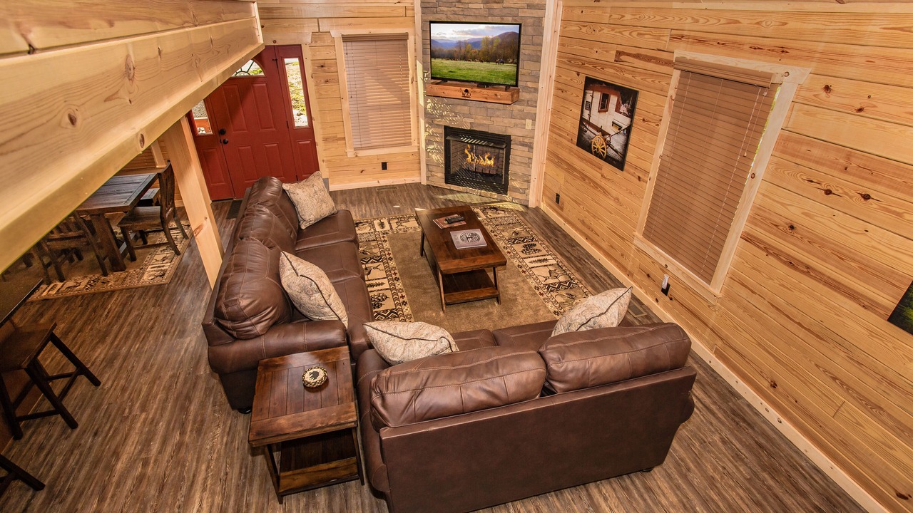 Photo of Livingroom in White Oak Lodge