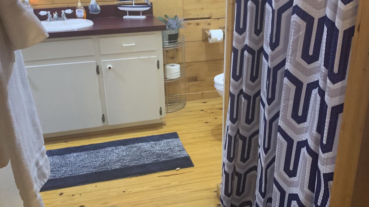 Photo of Bathroom in Morgan