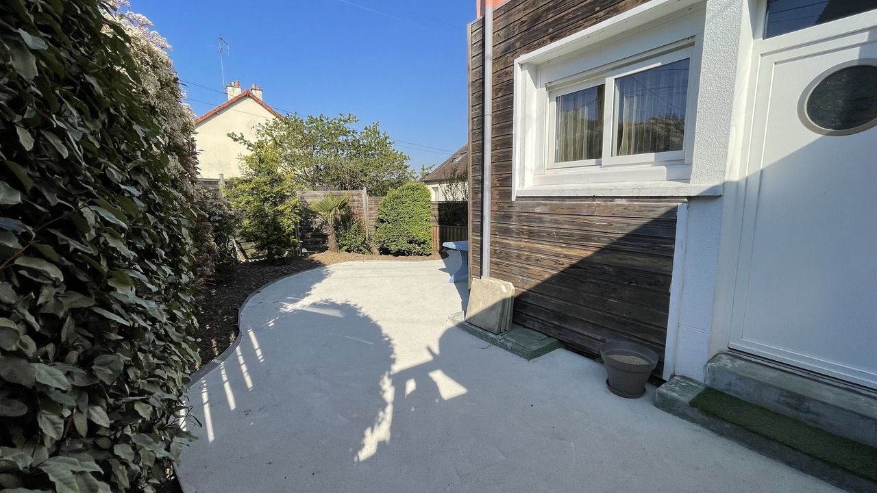 Photo of Outdoor in Le Mans