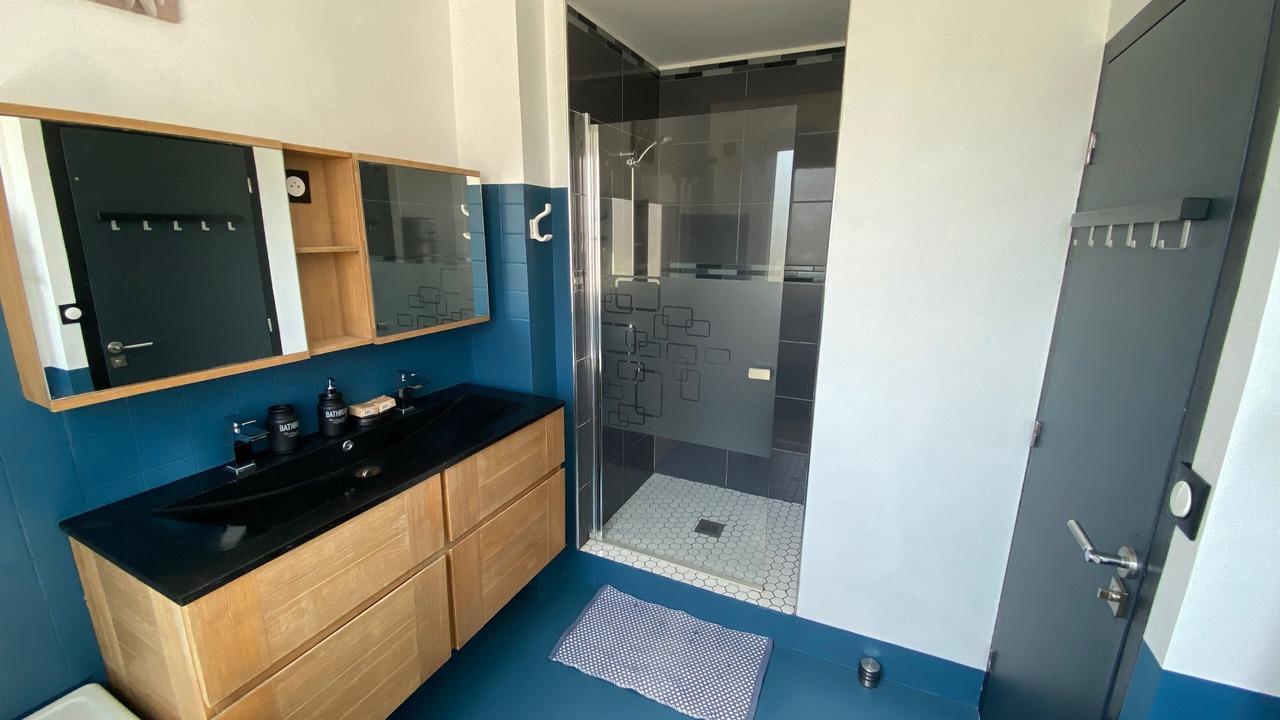 Photo of Bathroom in Le Mans