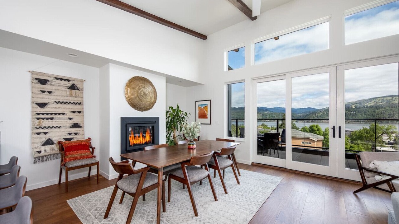 Photo of Others in Hood River