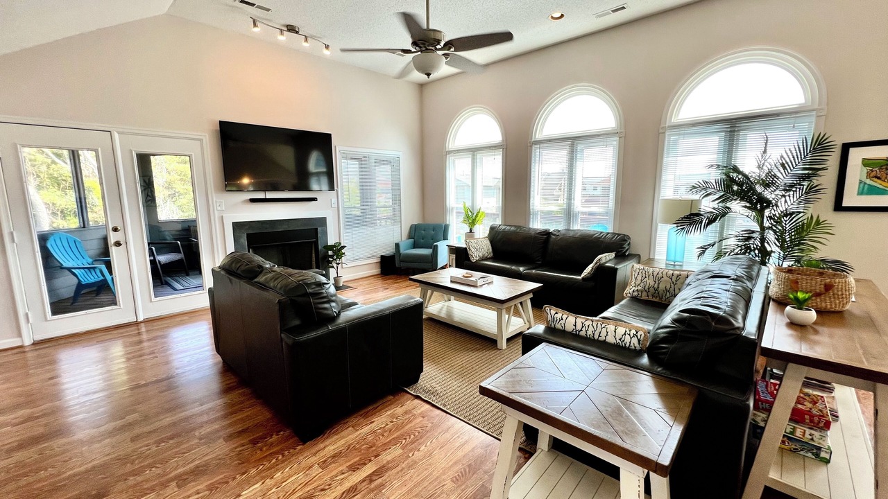 Photo of Livingroom in Croatan Beach