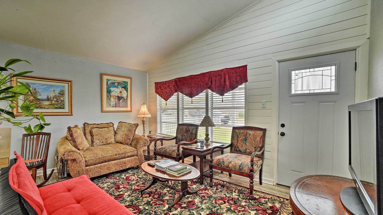Photo of Bedroom in Bay Area