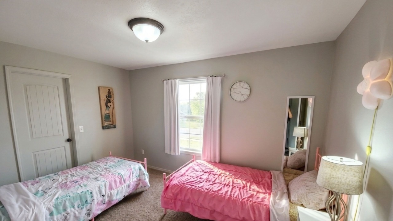 Photo of Bedroom in Ozark