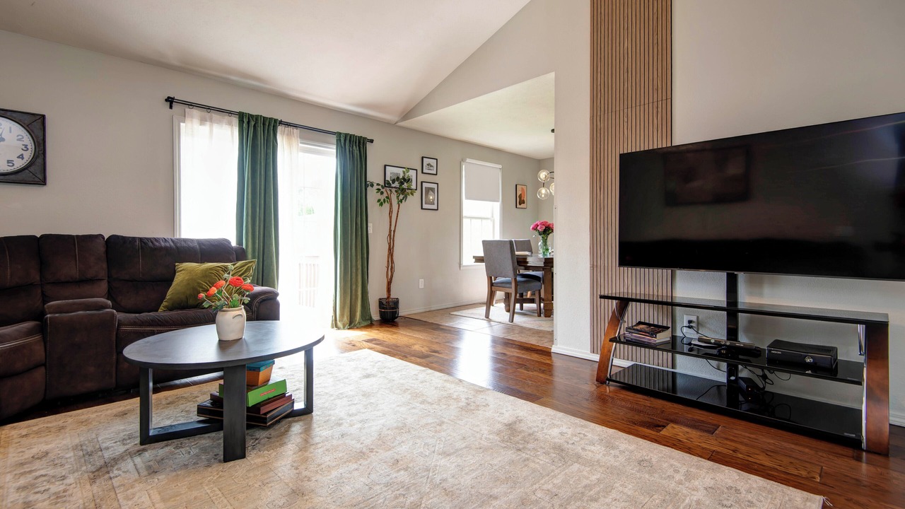 Photo of Livingroom in Ozark