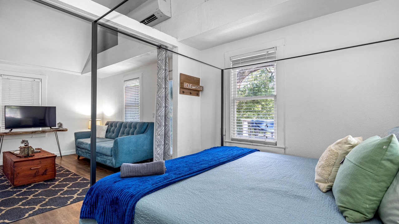 Photo of Bedroom in Old Seminole Heights