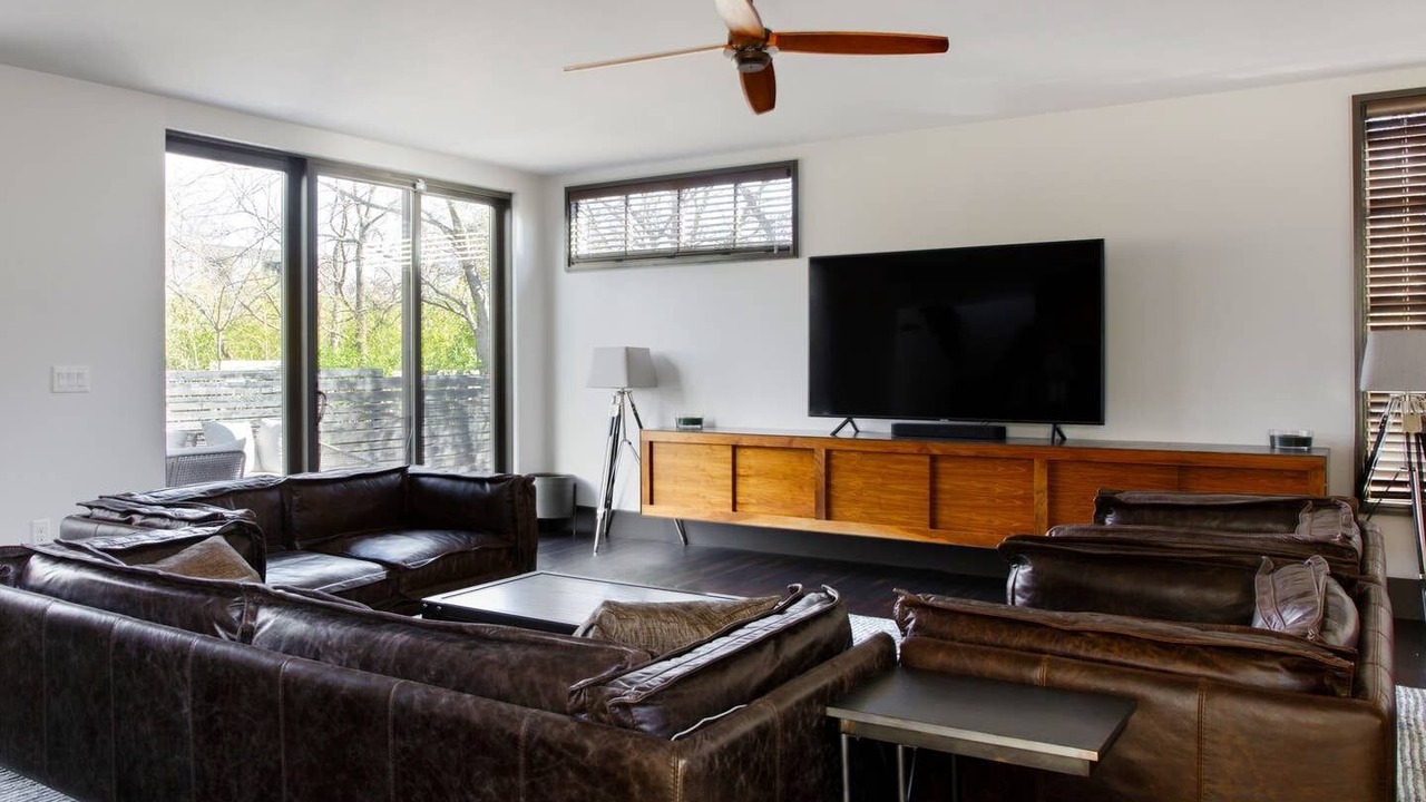 Photo of Livingroom in Central East Austin