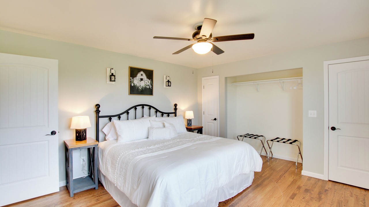 Photo of Bedroom in Ste Genevieve