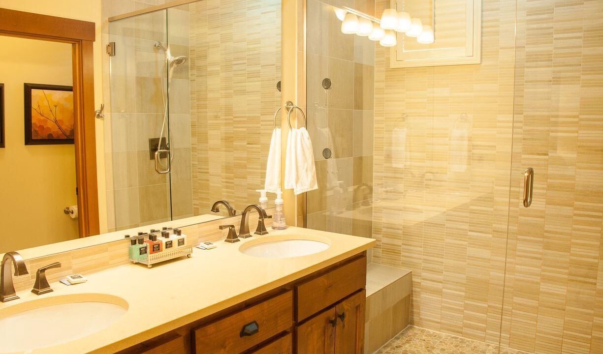 Photo of Bathroom in Cle Elum