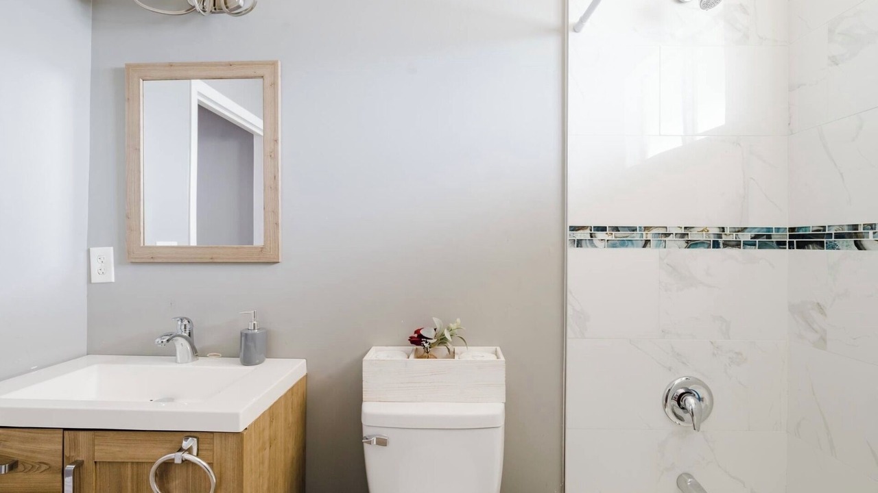 Photo of Bathroom in Maryvale