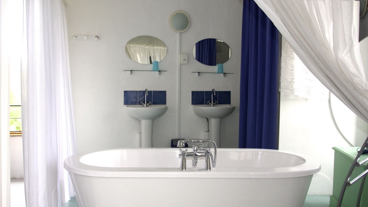 Photo of Bathroom in Cordes-sur-Ciel